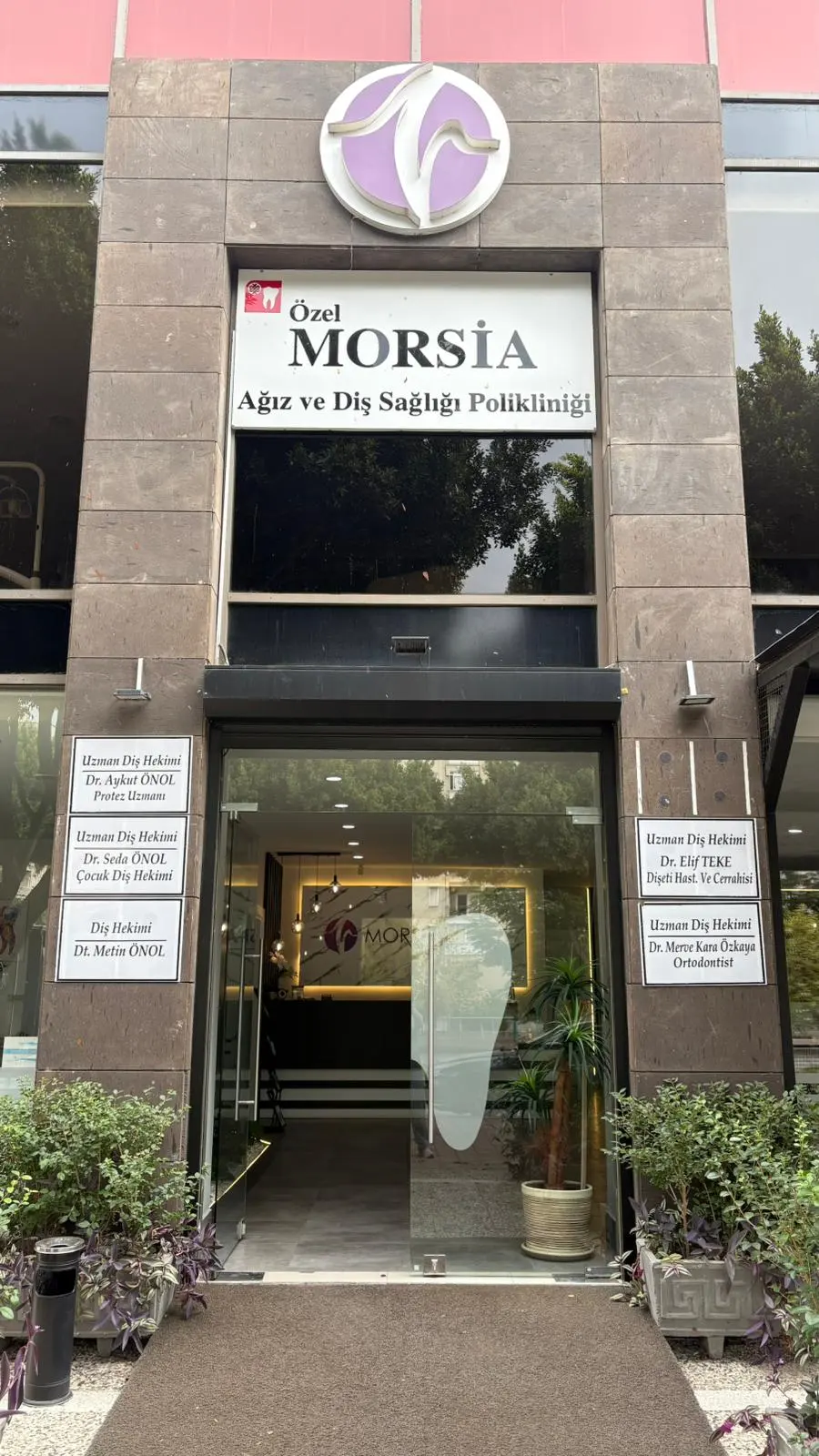 Clinic-provided photograph of Morsia Dental