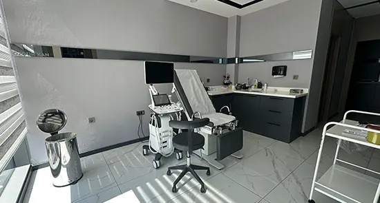 Von der Klinik bereitgestelltes Foto von Assoc. Prof. Dr. Özgür Kan