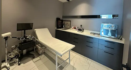 Von der Klinik bereitgestelltes Foto von Assoc. Prof. Dr. Özgür Kan
