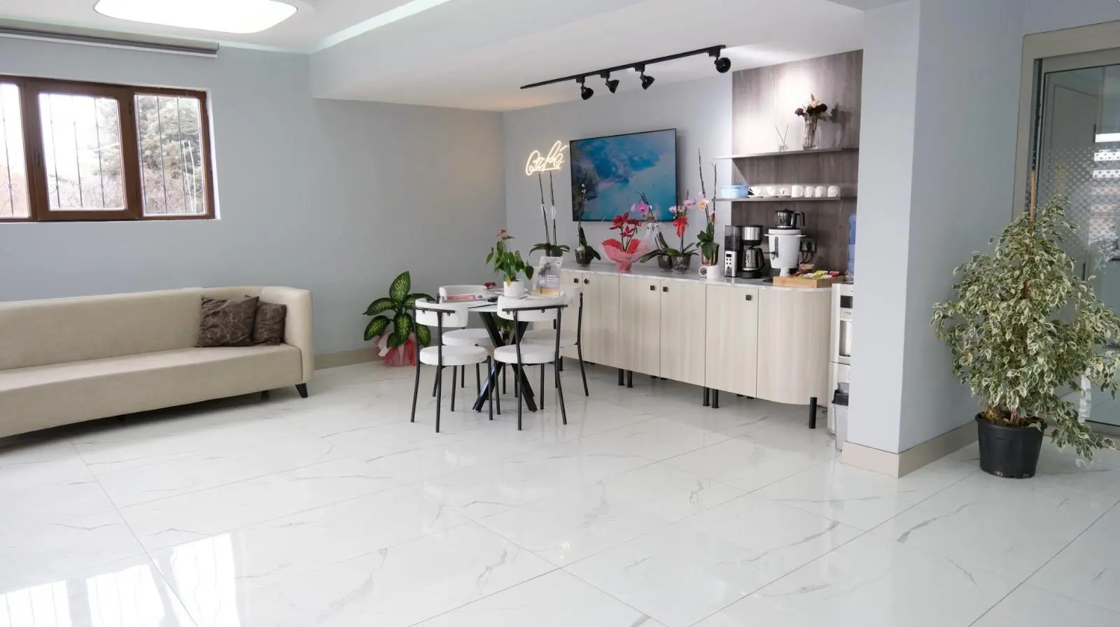 Clinic-provided photograph of Antrasit Dental Clinic