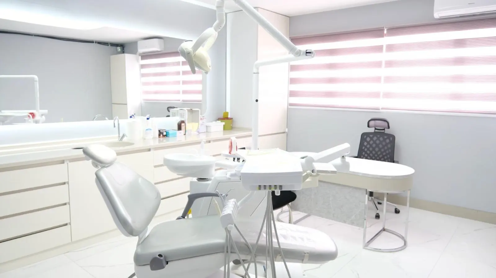 Clinic-provided photograph of Antrasit Dental Clinic