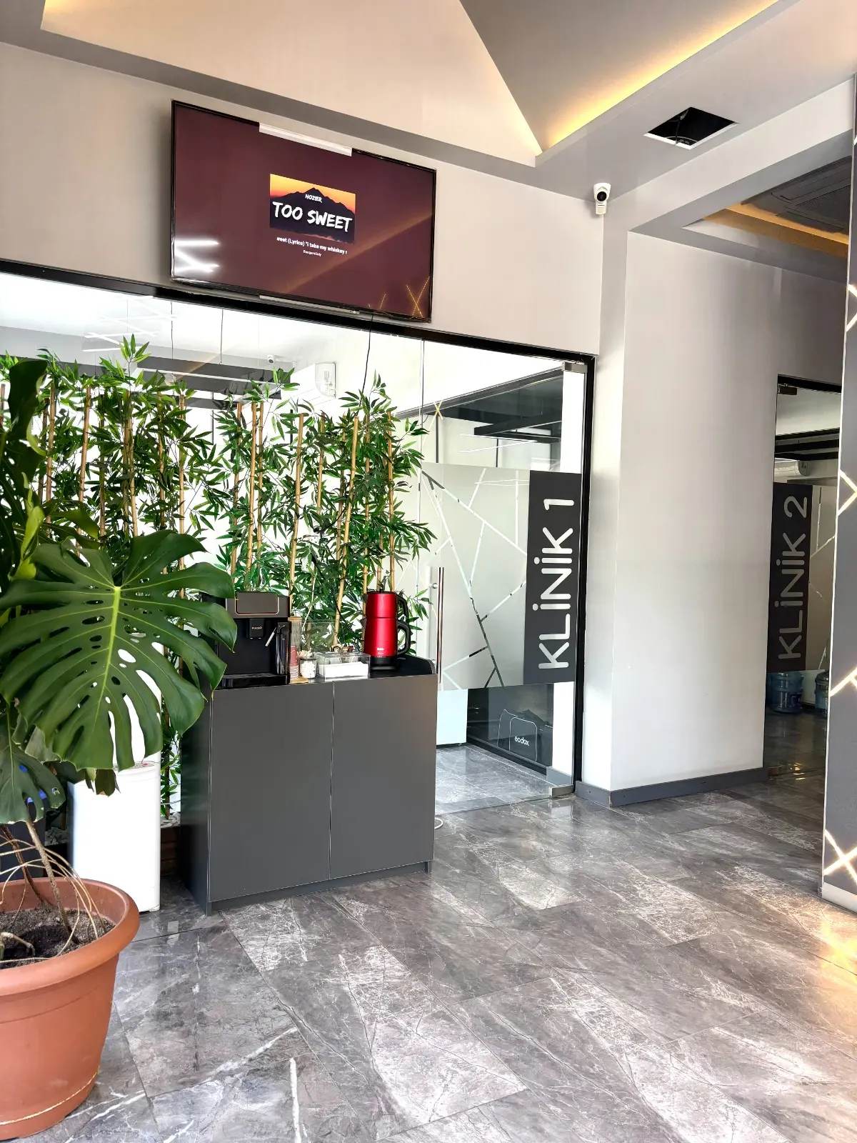 Clinic-provided photograph of Atamer Ataşehir Dental Clinic