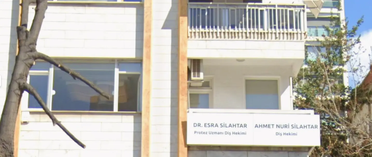 Clinic-provided photograph of Dr Ahmet Nuri Silahtar