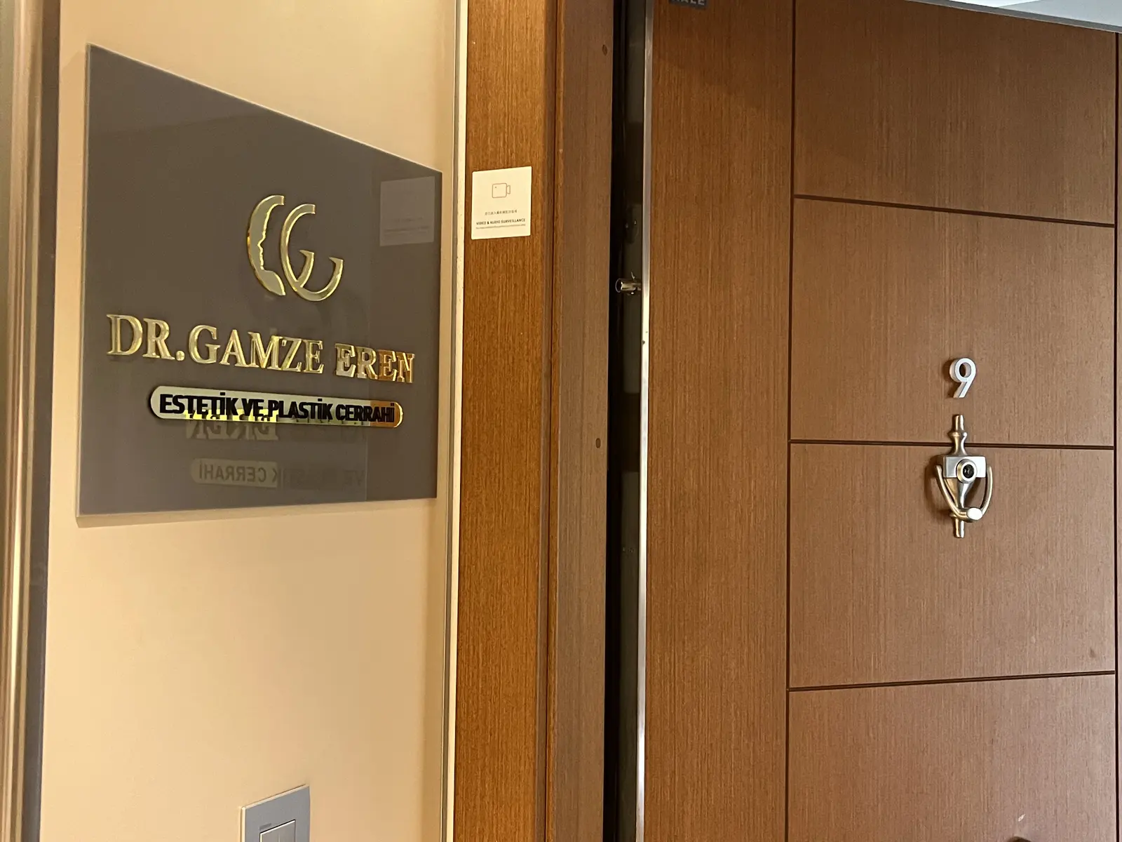 Clinic-provided photograph of Dr Güler Gamze Eren