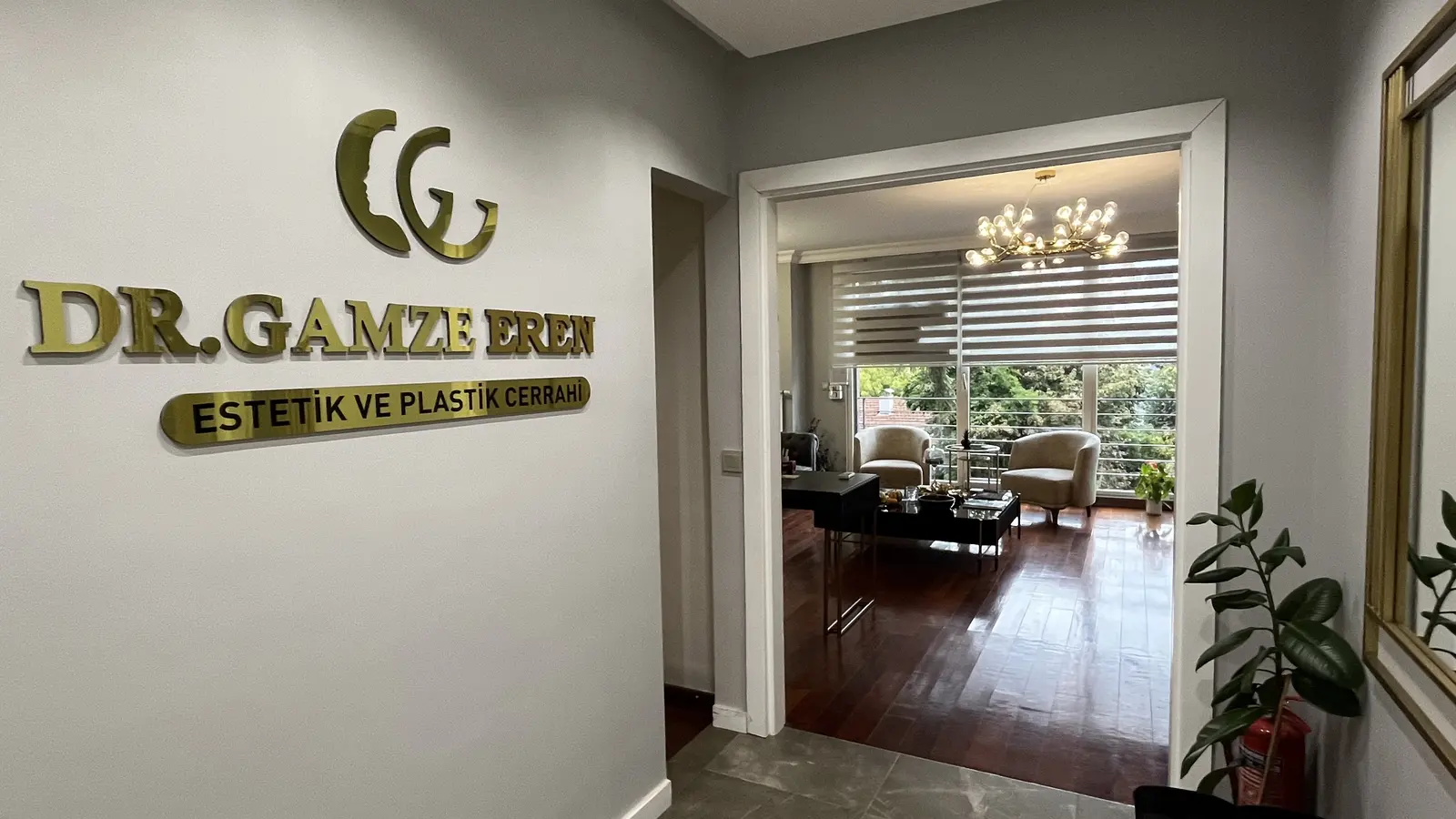 Clinic-provided photograph of Dr Güler Gamze Eren