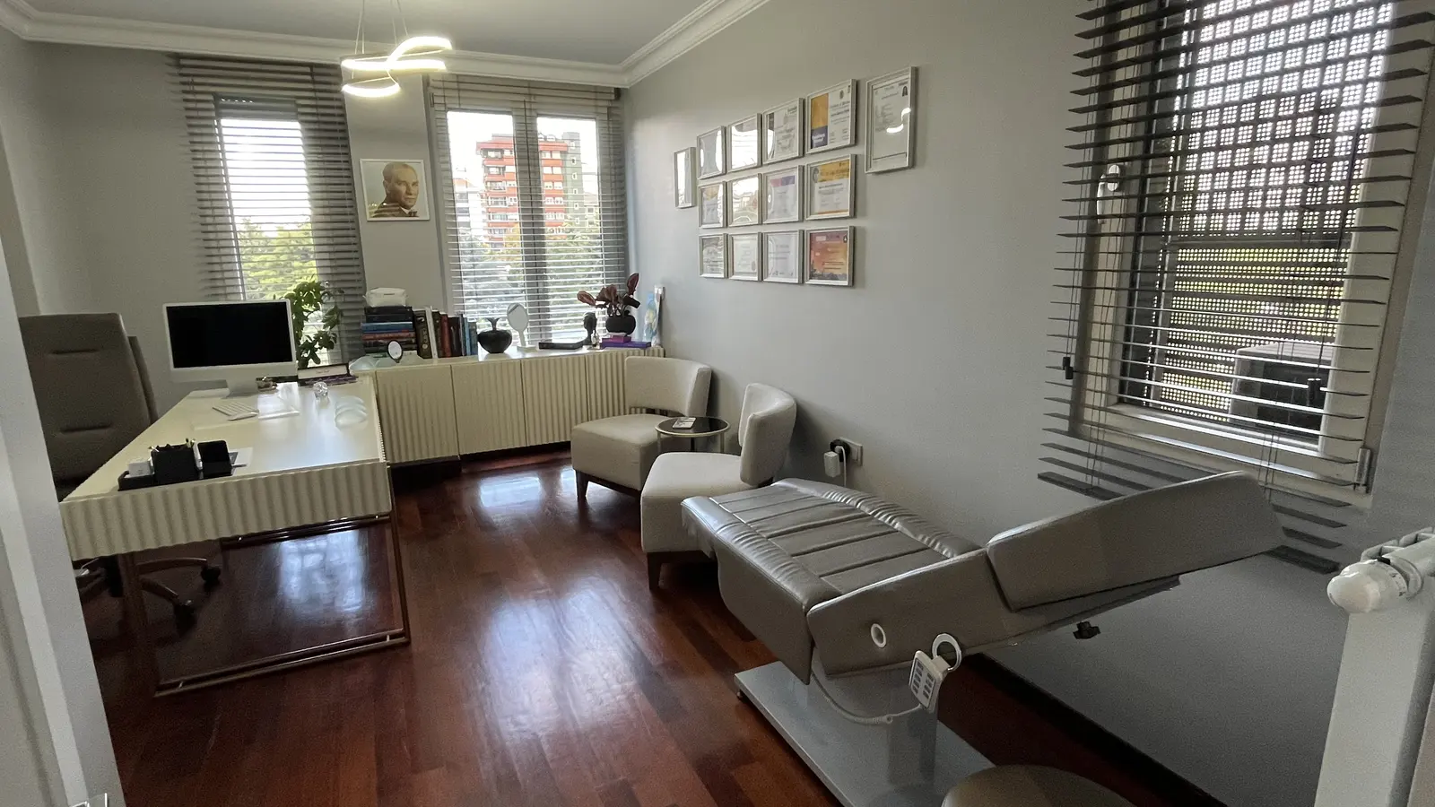 Clinic-provided photograph of Dr Güler Gamze Eren