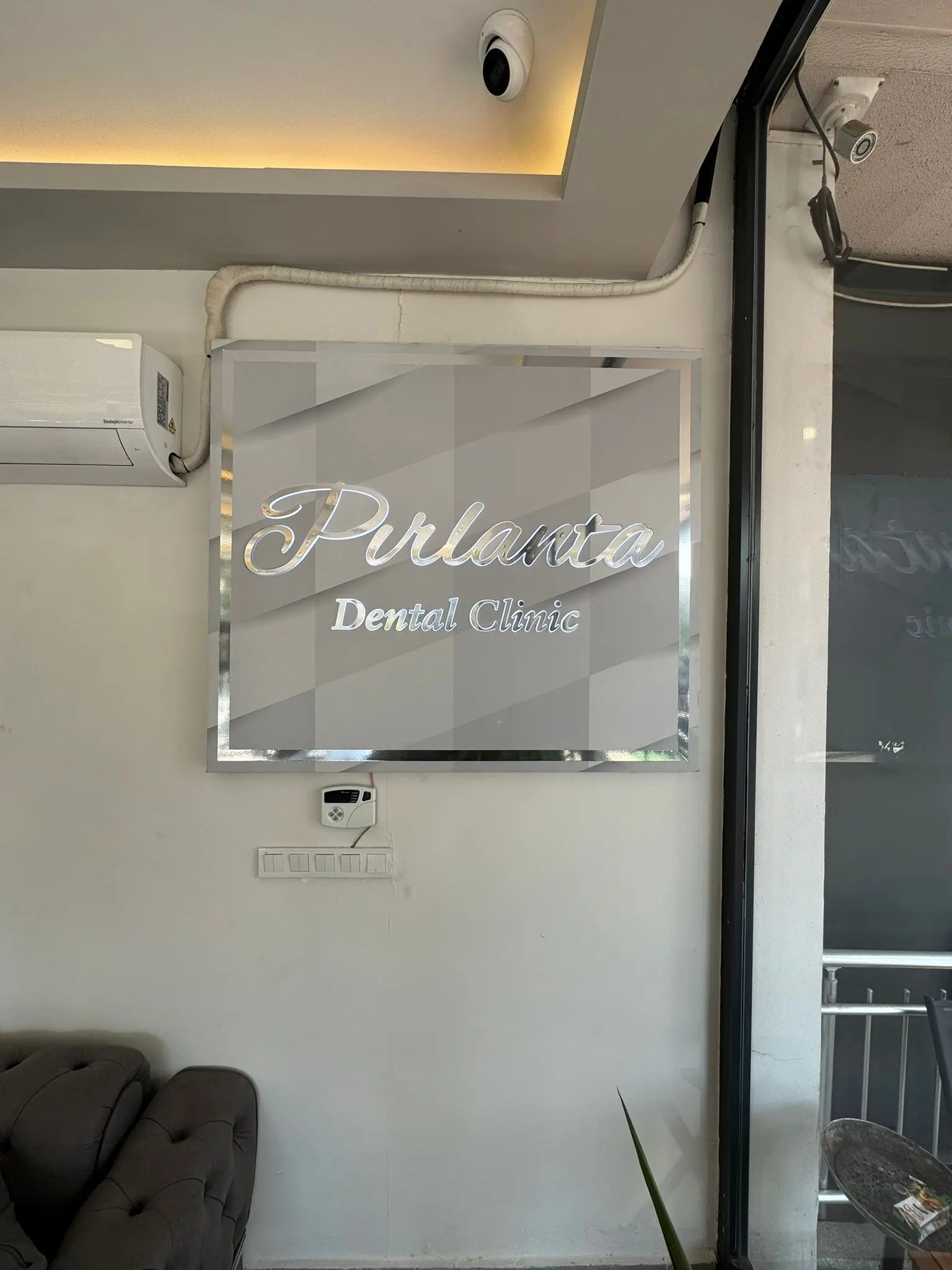 Clinic-provided photograph of Pırlanta Dental Clinic