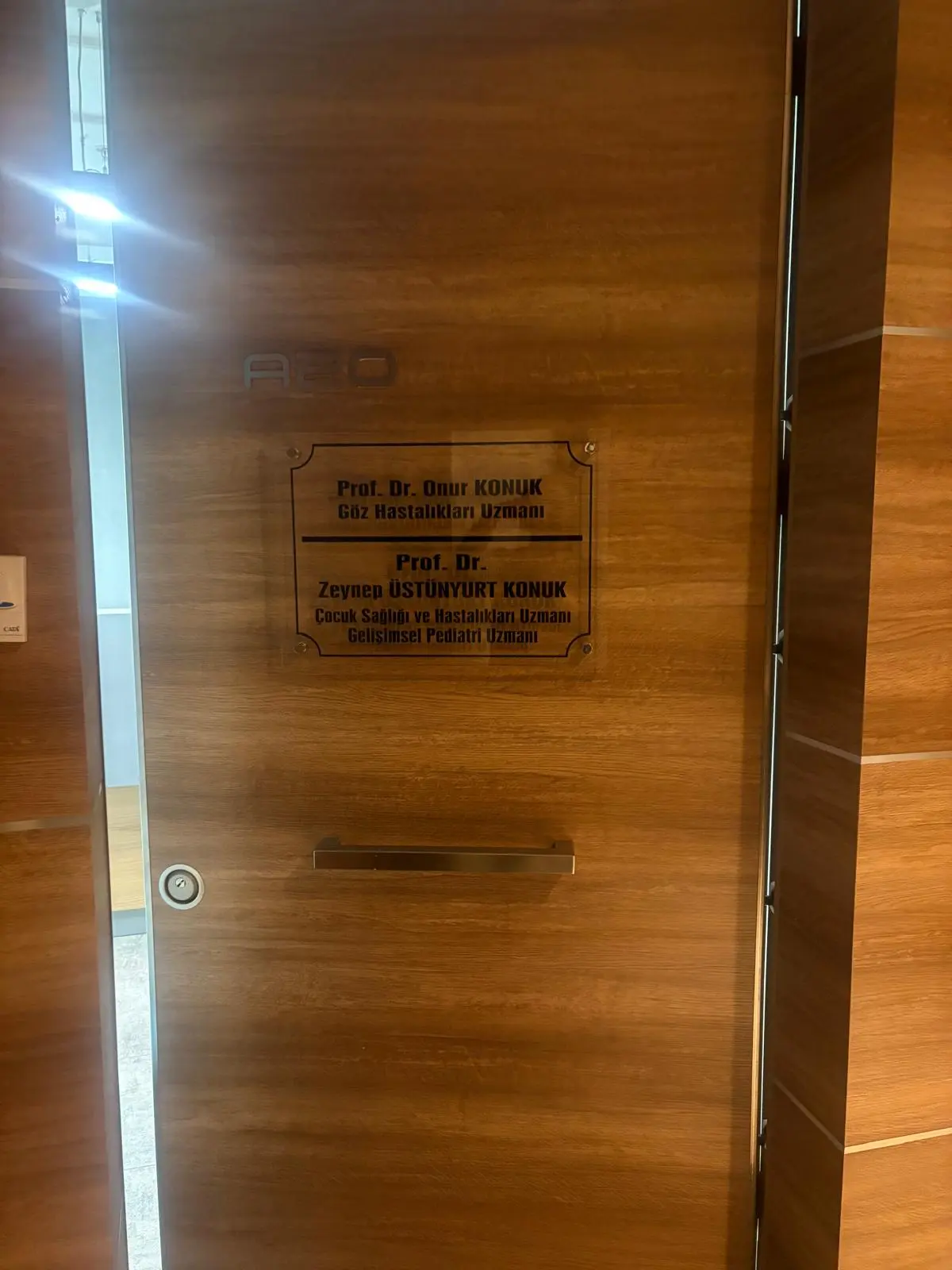 Clinic-provided photograph of Prof. Dr Onur Konuk