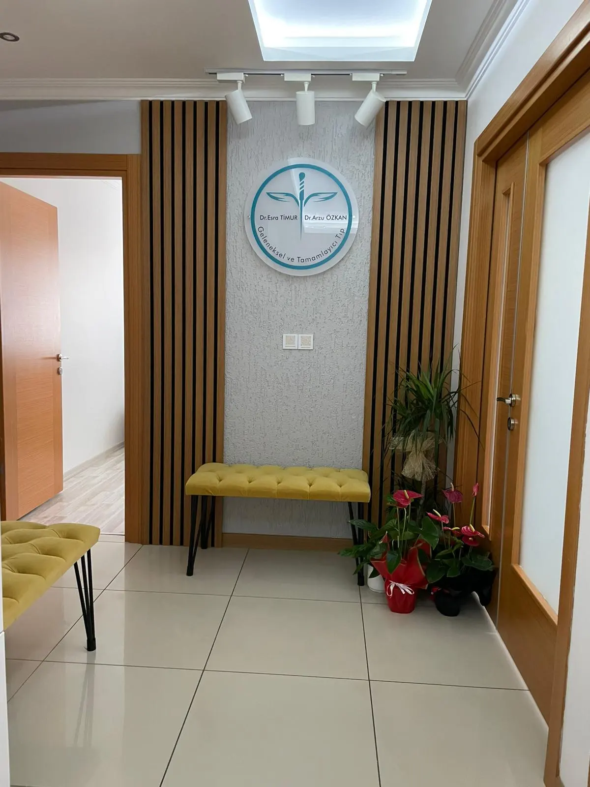Clinic-provided photograph of Dr Arzu Özkan