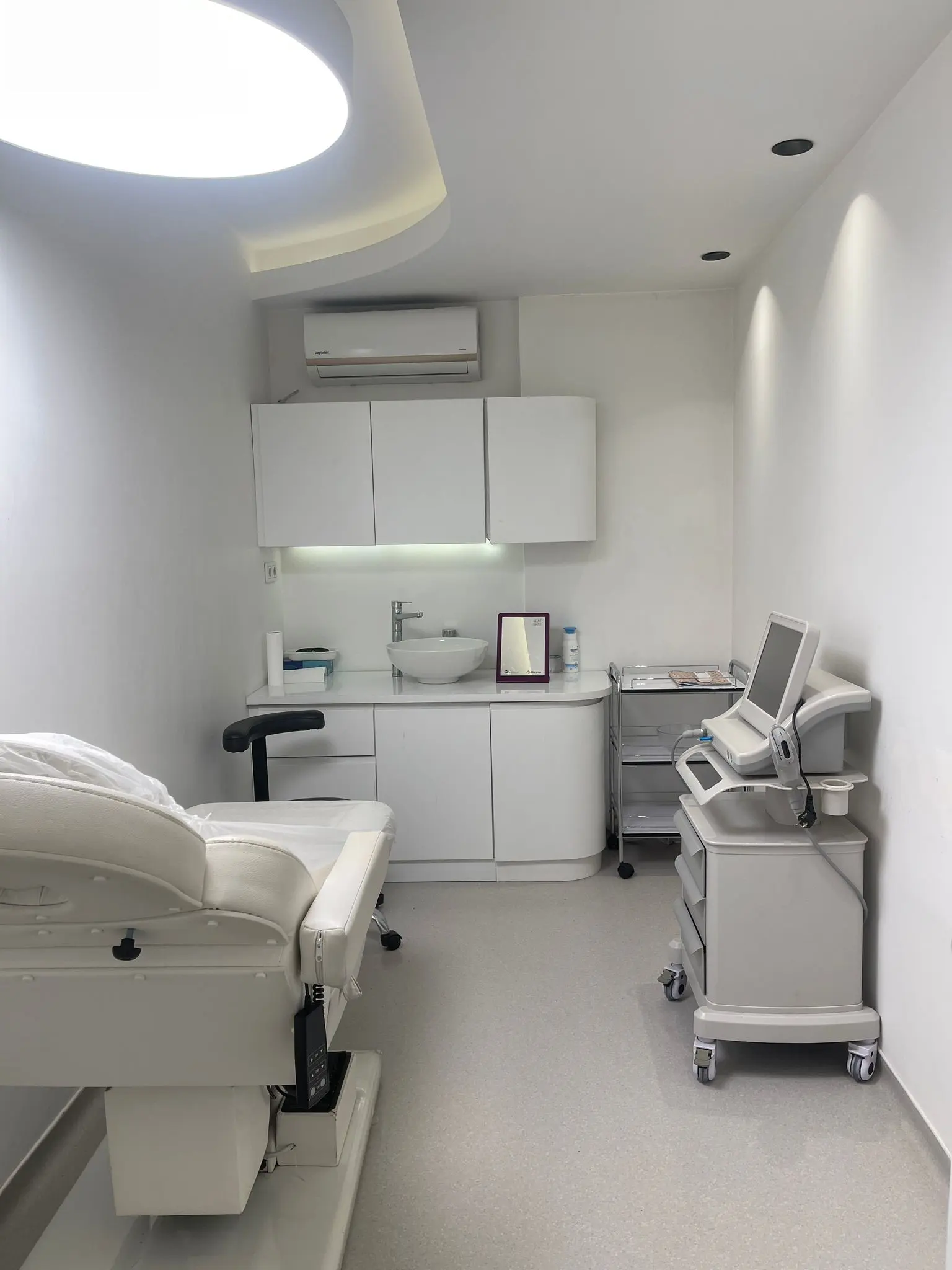 Clinic-provided photograph of Liva Clinic