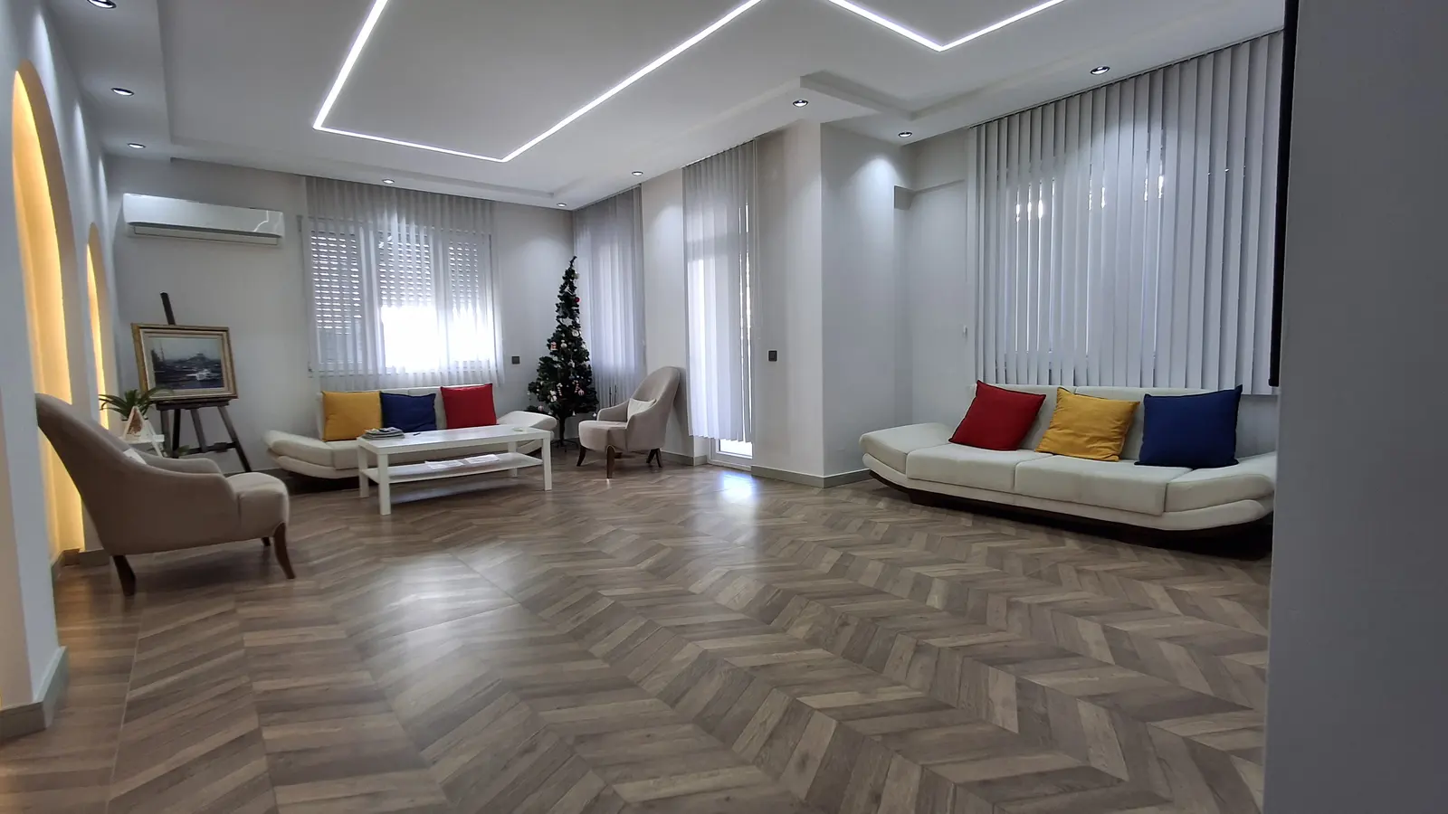 Clinic-provided photograph of Dr Bora Yücel