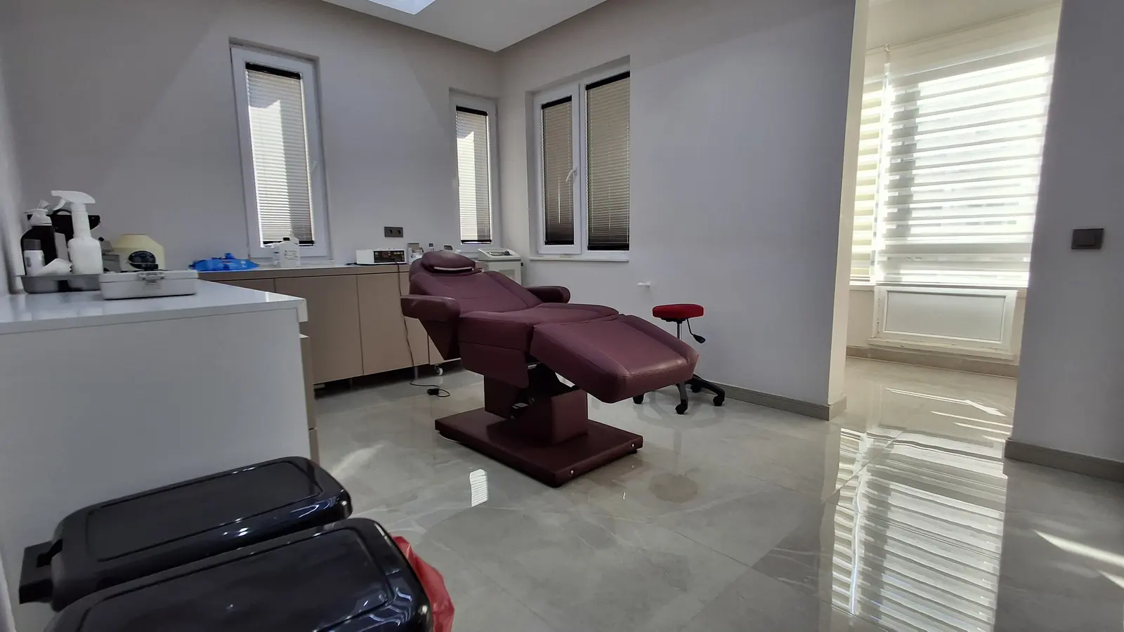 Clinic-provided photograph of Dr Bora Yücel