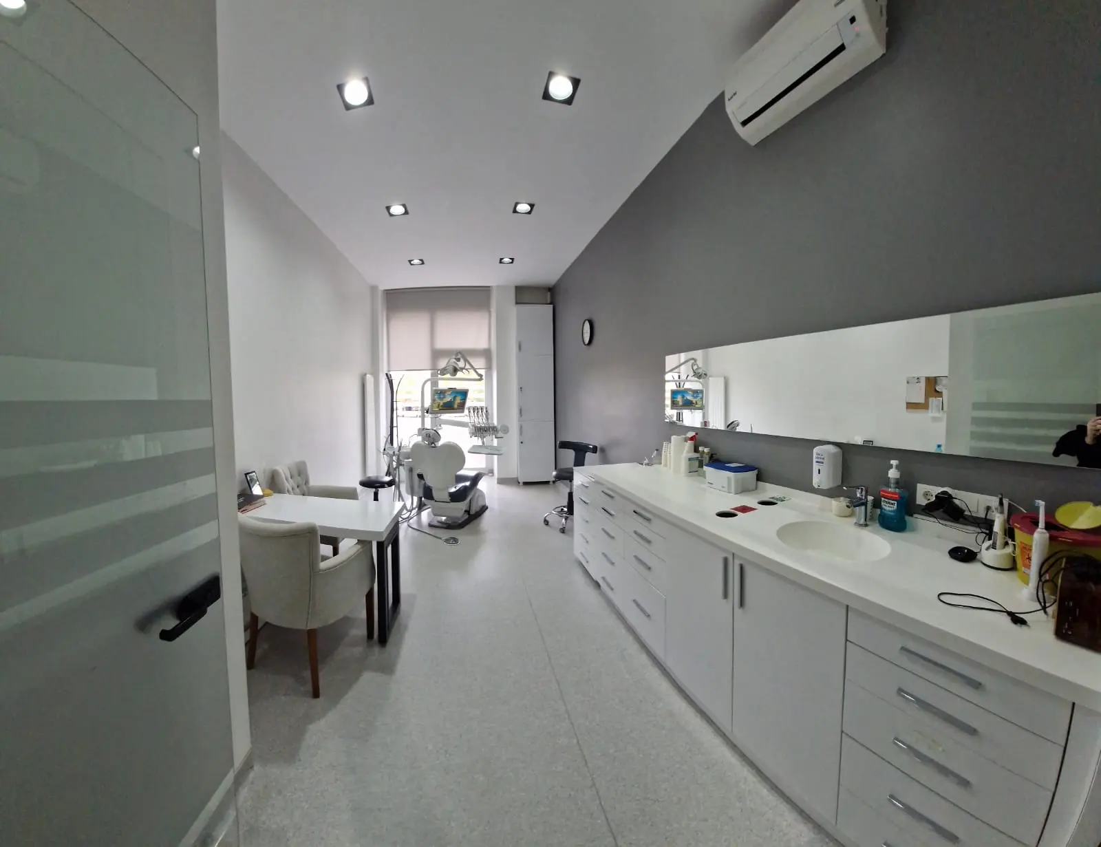 Von der Klinik bereitgestelltes Foto von Dent Palas