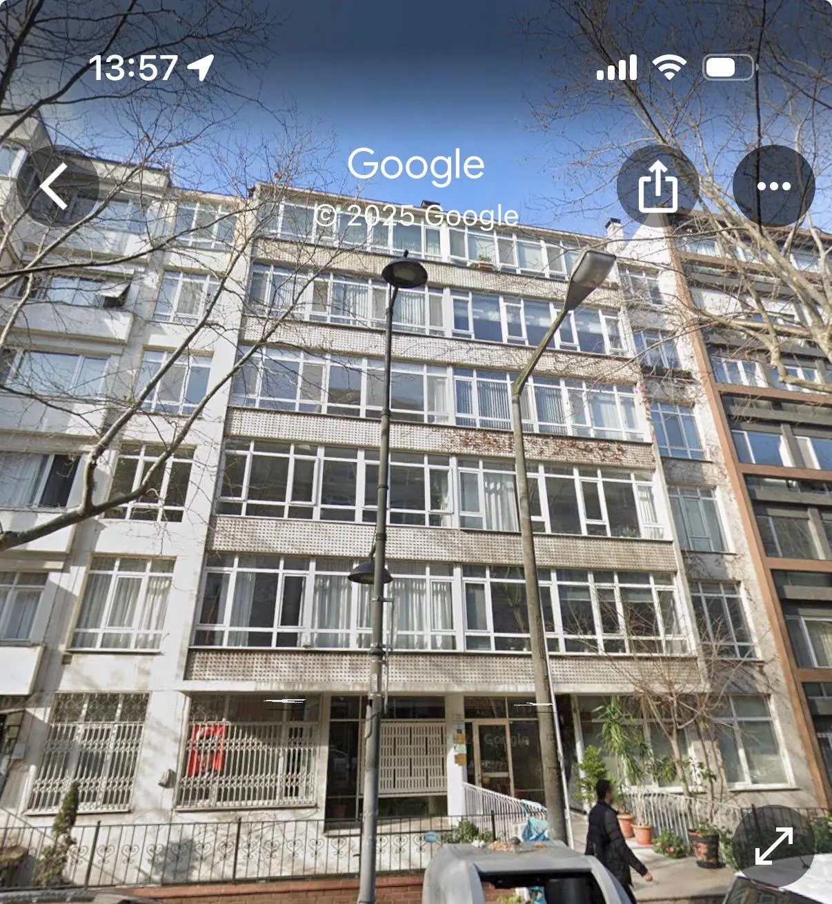 Clinic-provided photograph of Dr Günay Gezer