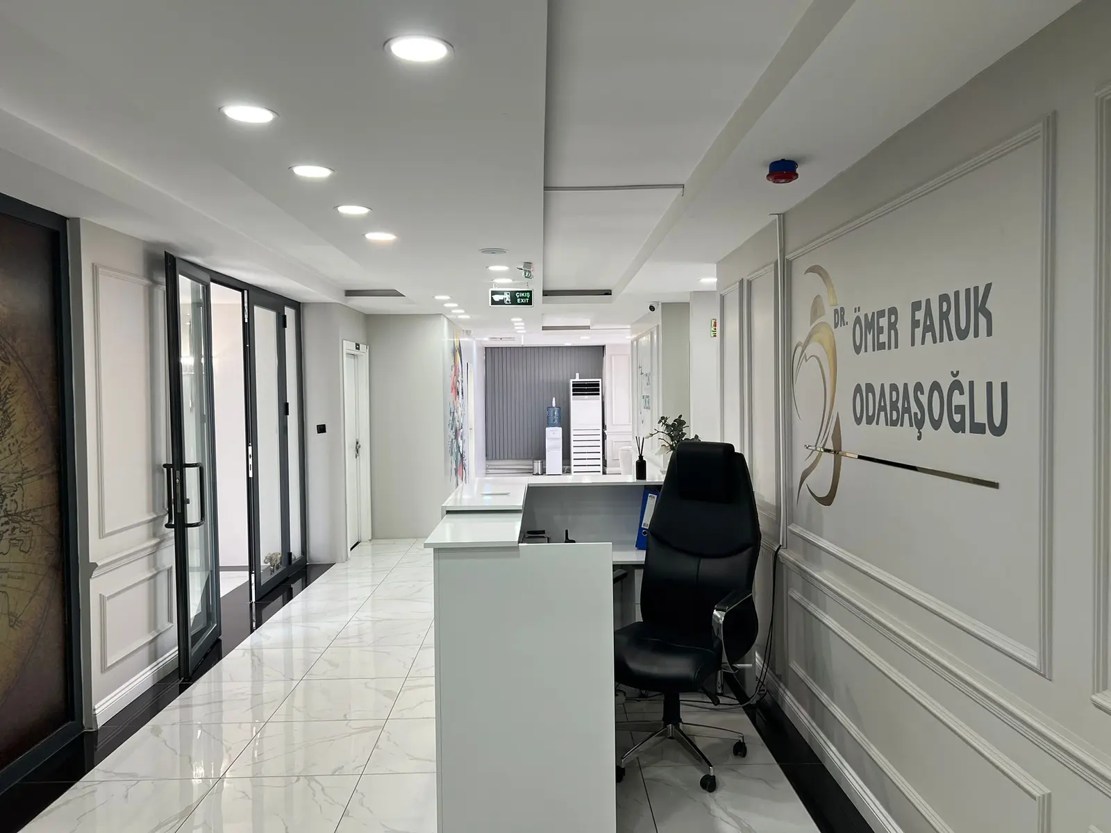 Von der Klinik bereitgestelltes Foto von Dr. Ömer Faruk Odabaşoğlu