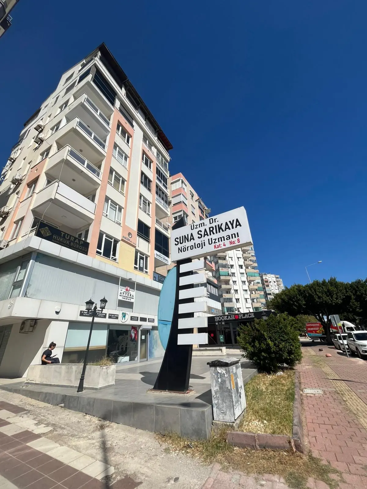 Clinic-provided photograph of Dr Suna Sarıkaya