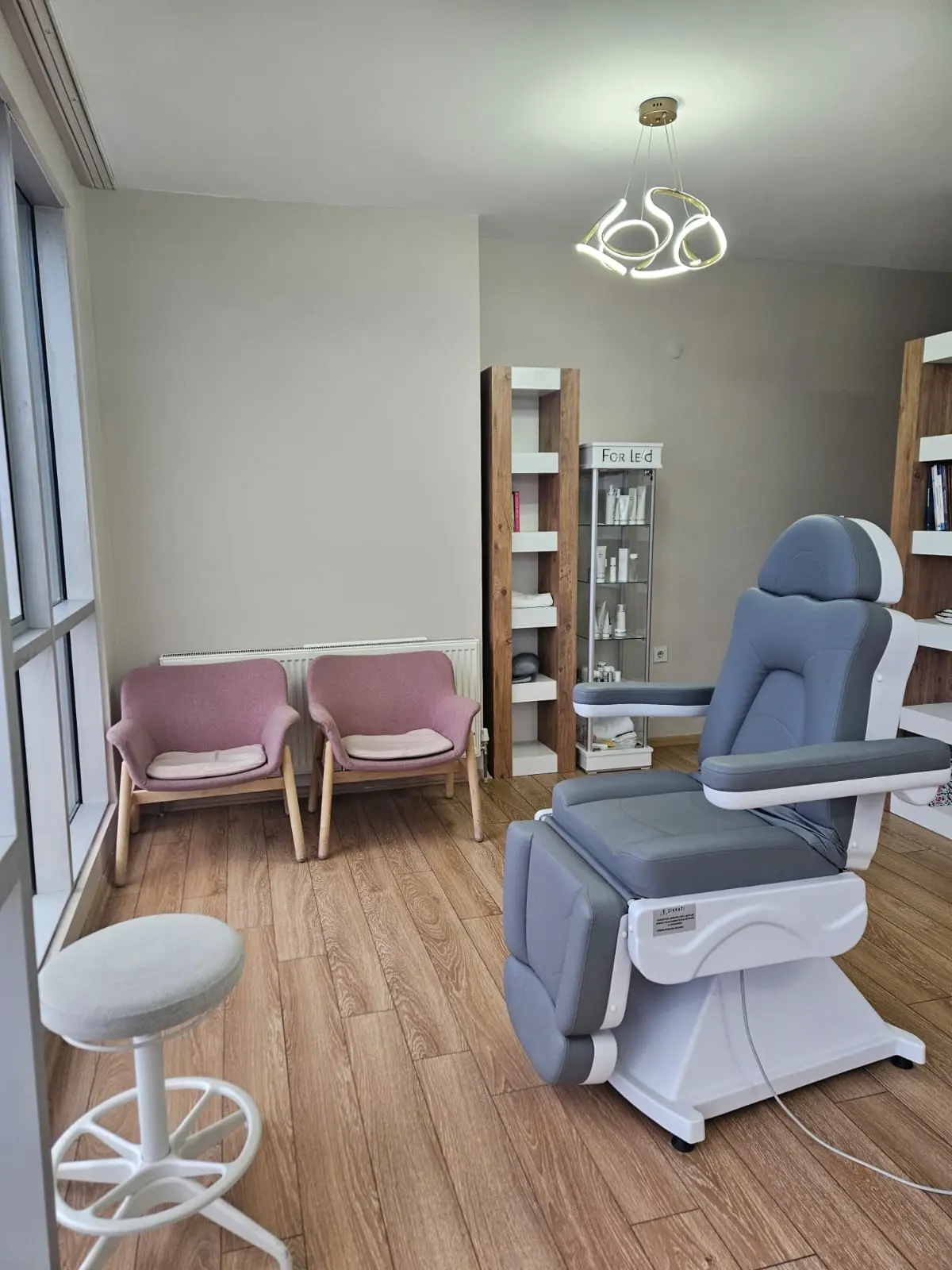 Von der Klinik bereitgestelltes Foto von Assoc. Prof. Dr. Kübra Topal