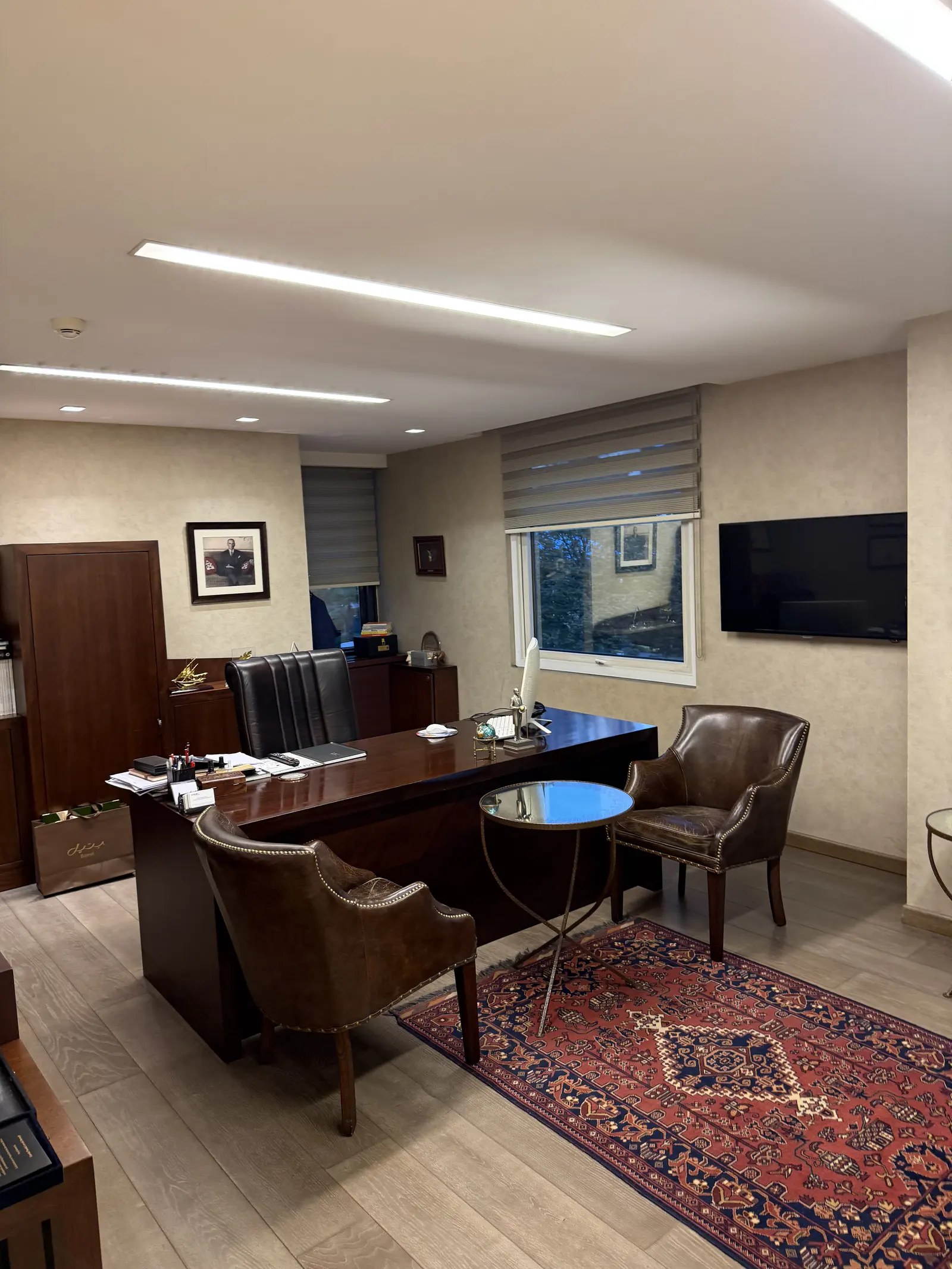 Clinic-provided photograph of Assoc. Prof. Dr Suat Nazım Çerkeş