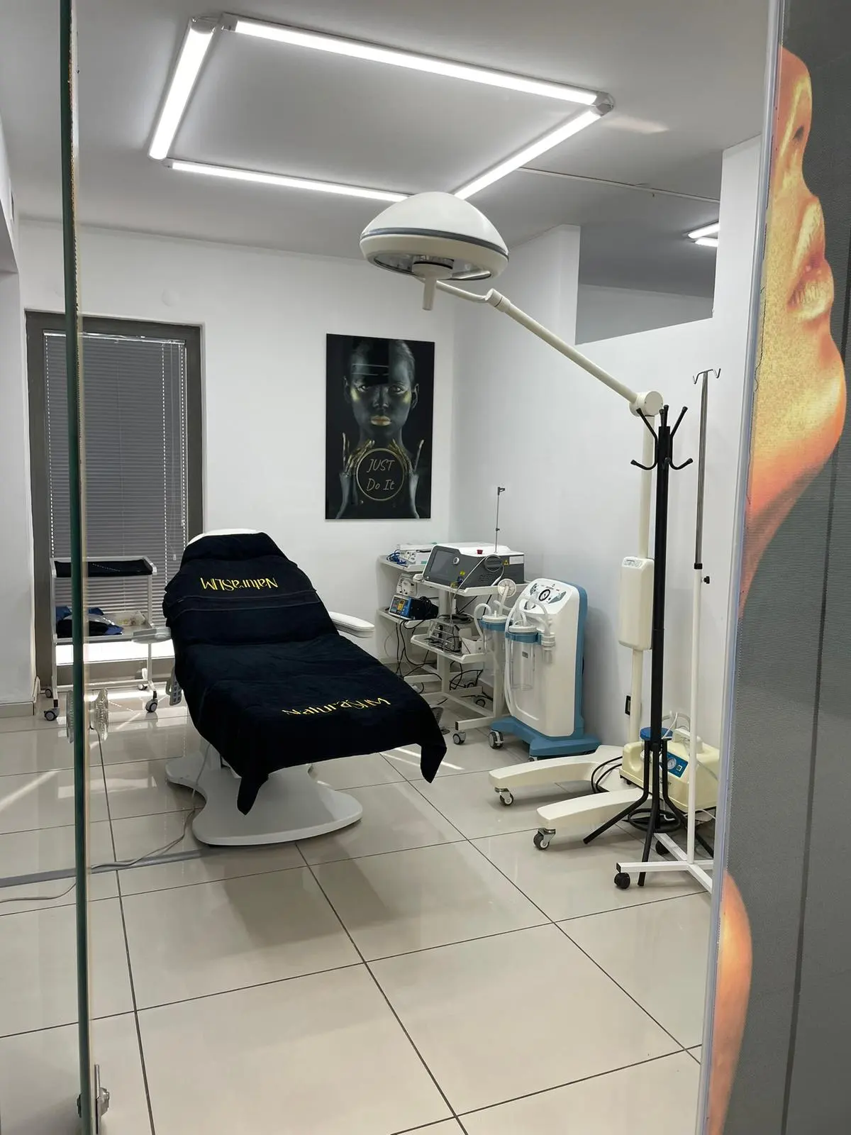 Clinic-provided photograph of Dr Erol Özan