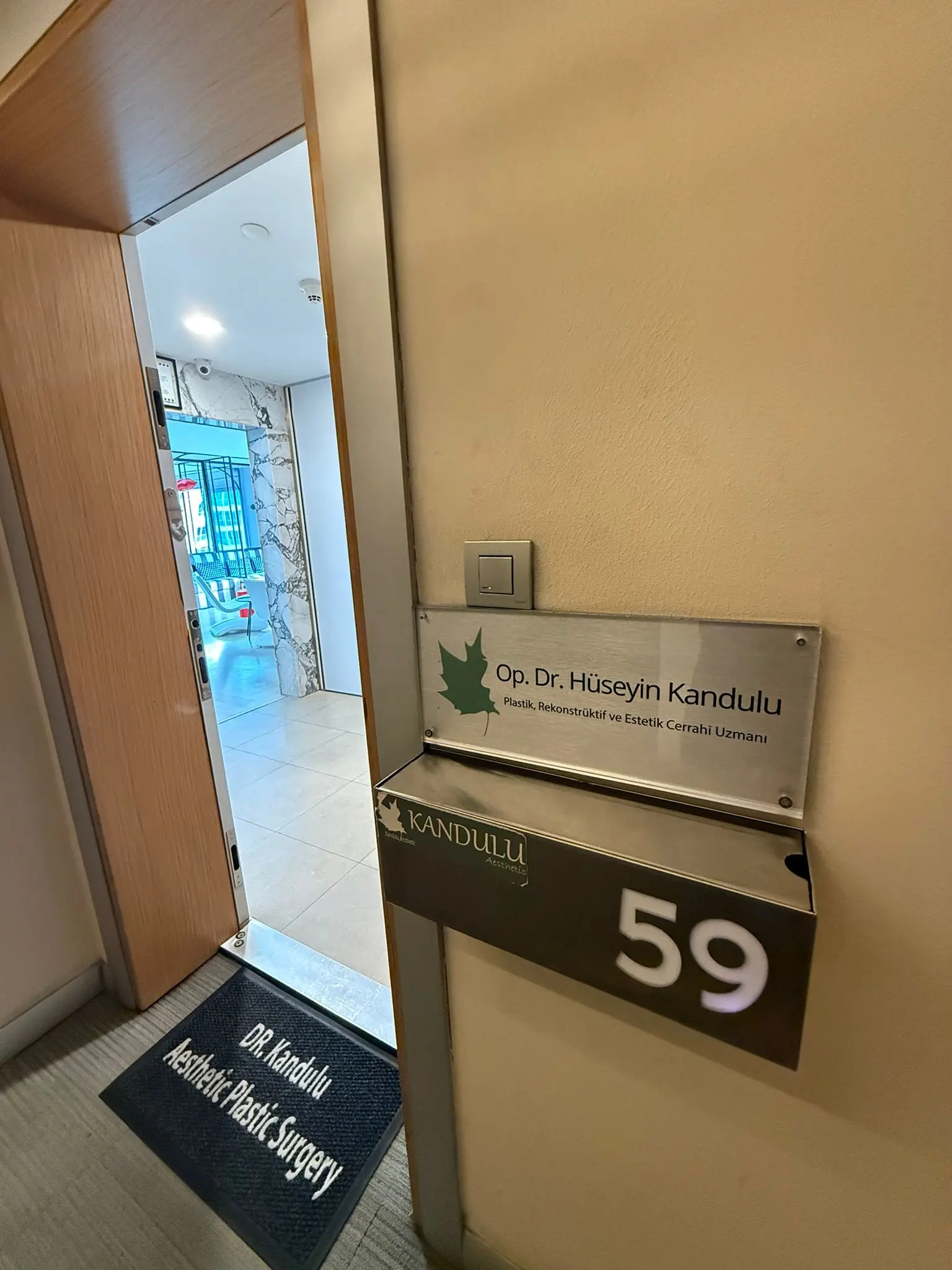 Von der Klinik bereitgestelltes Foto von Dr. Hüseyin Kandulu