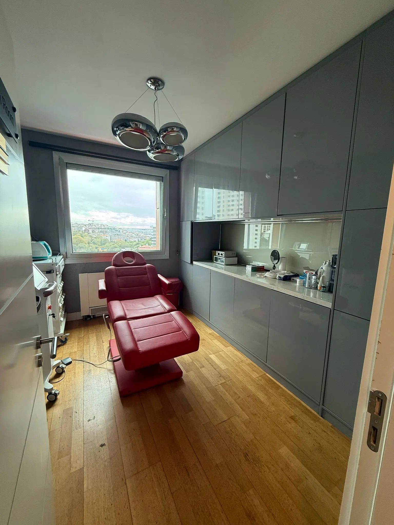 Von der Klinik bereitgestelltes Foto von Dr. Hüseyin Kandulu
