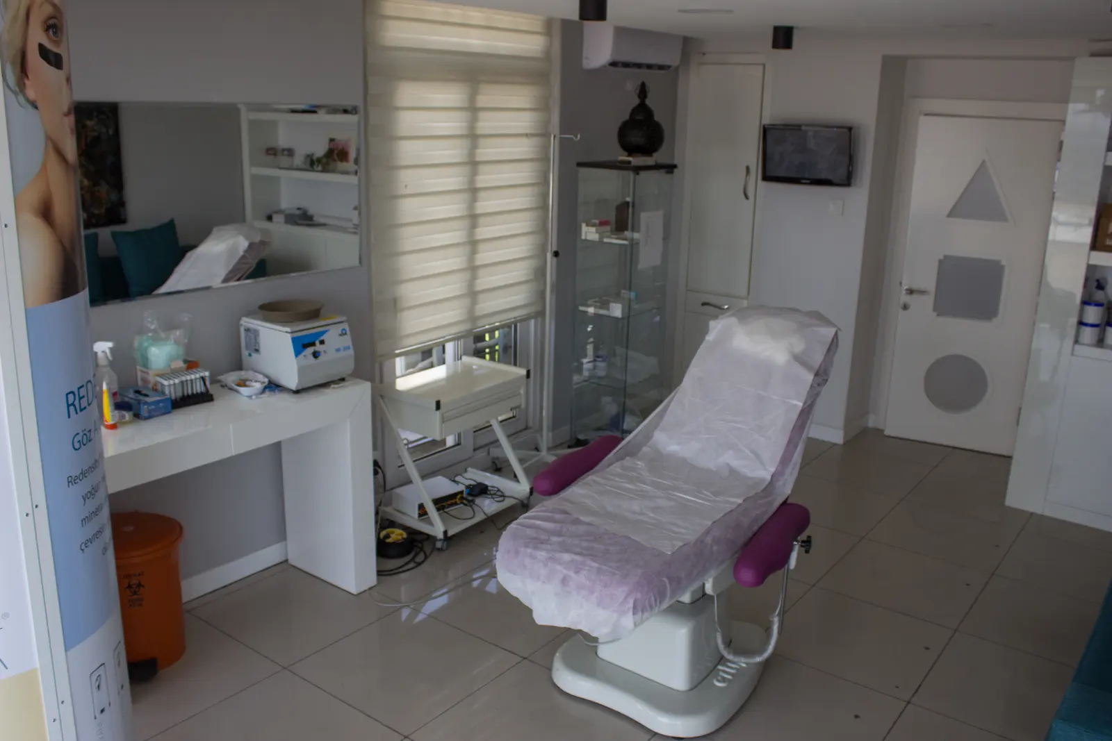 Clinic-provided photograph of Prof. Dr Mustafa Durğun