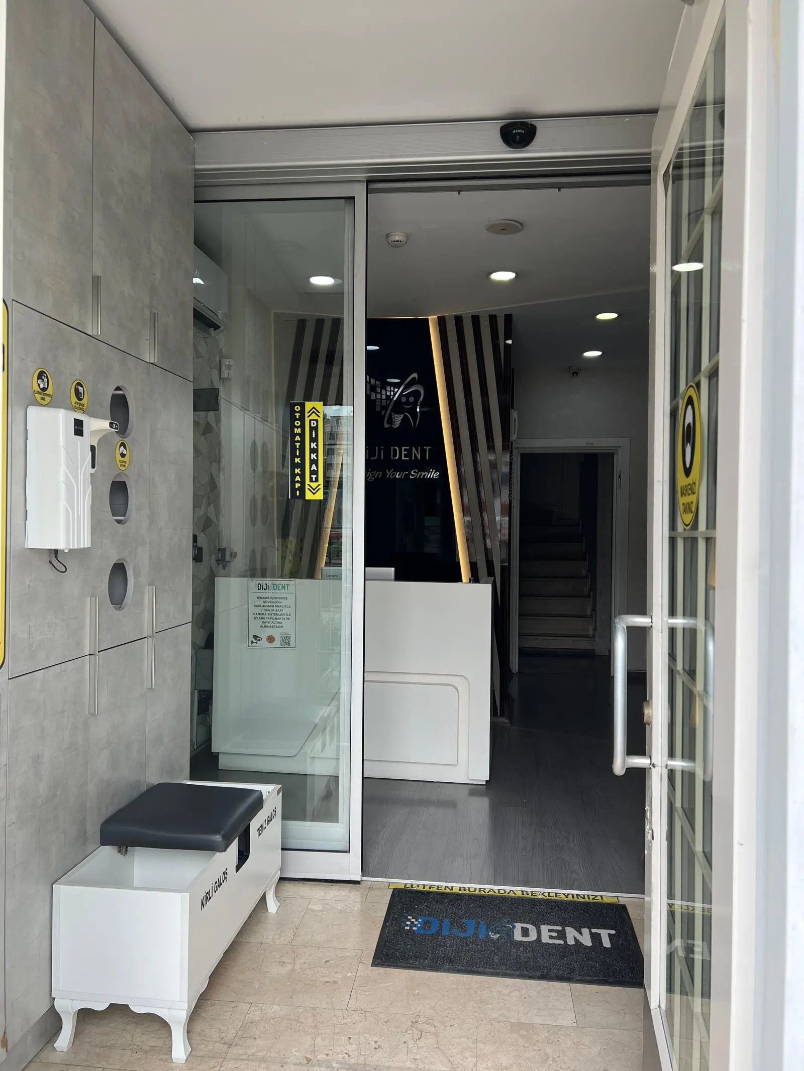 Clinic-provided photograph of Dijident Dental Clinic