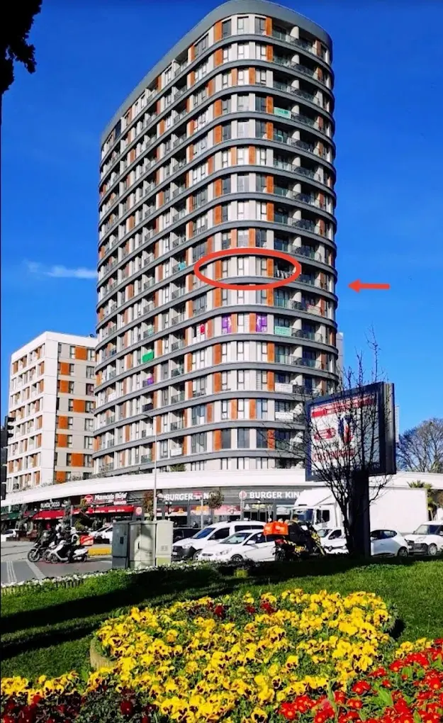 Clinic-provided photograph of Dr İrem Yengel