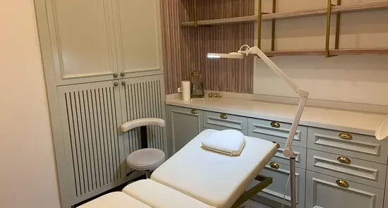 Von der Klinik bereitgestelltes Foto von Assoc. Prof. Dr. Doğan Alhan