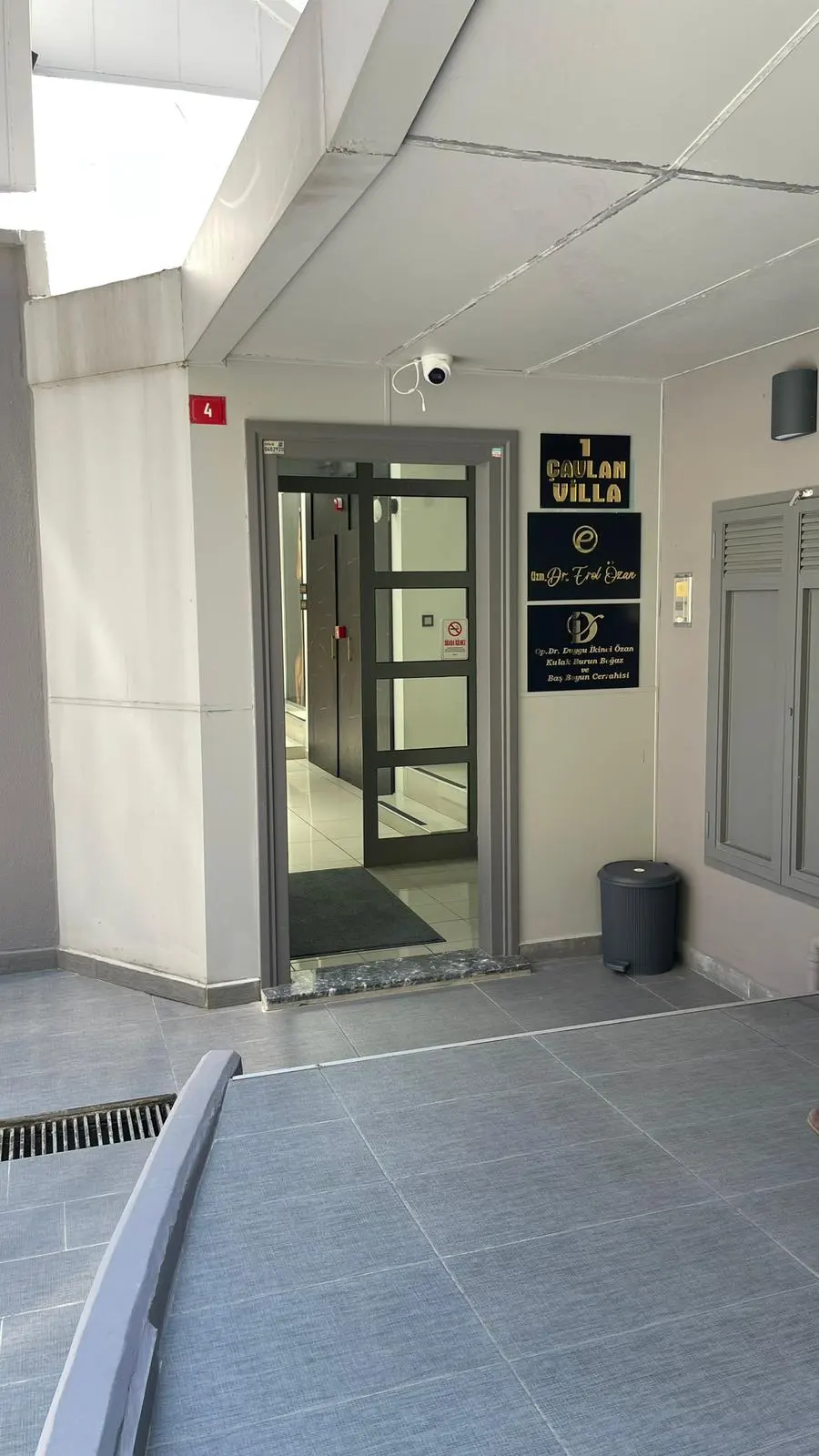 Clinic-provided photograph of Dr Duygu İkinci Özan