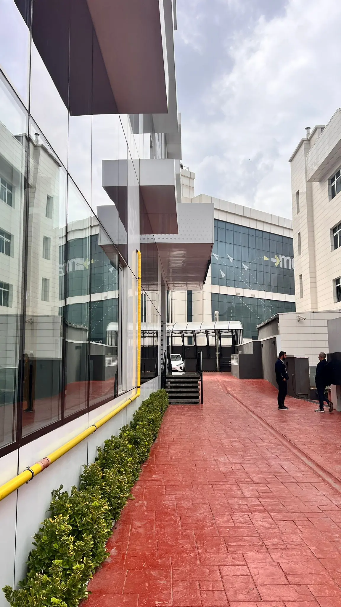 Clinic-provided photograph of Prof. Dr Halil Burç