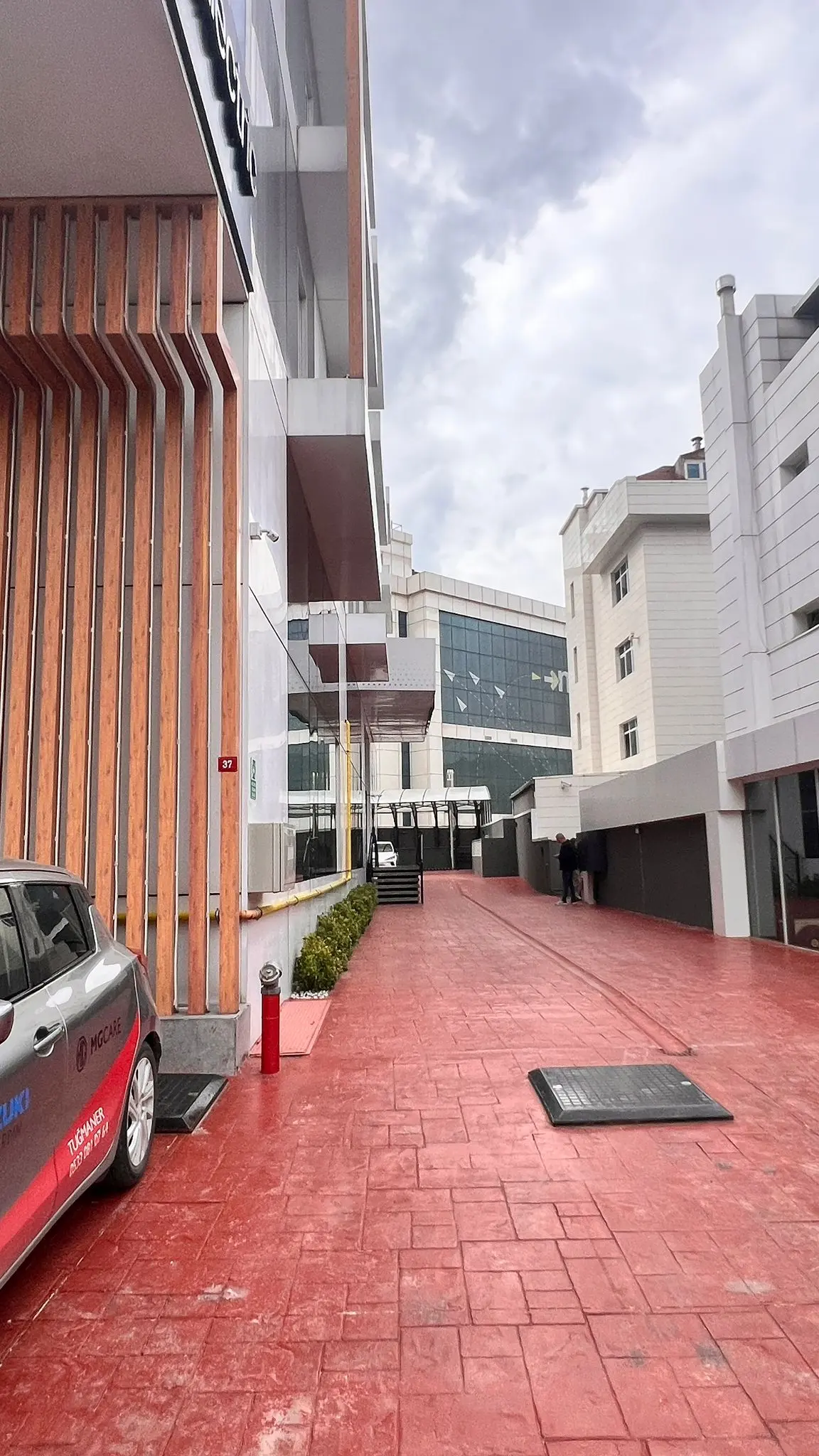Clinic-provided photograph of Prof. Dr Halil Burç