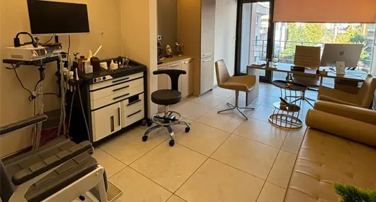 Von der Klinik bereitgestelltes Foto von Dr. Mustafa Çelik