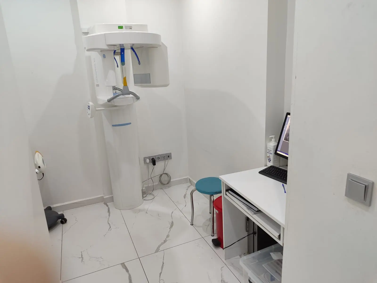 Clinic-provided photograph of Dentipol Mimaroba Dental Clinic