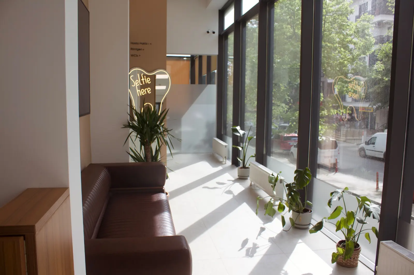 Clinic-provided photograph of Mustafa Saatçi Dental Clinic