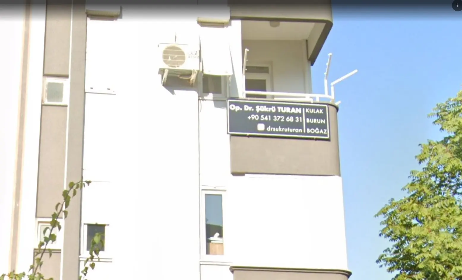 Von der Klinik bereitgestelltes Foto von Dr. Şükrü Turan