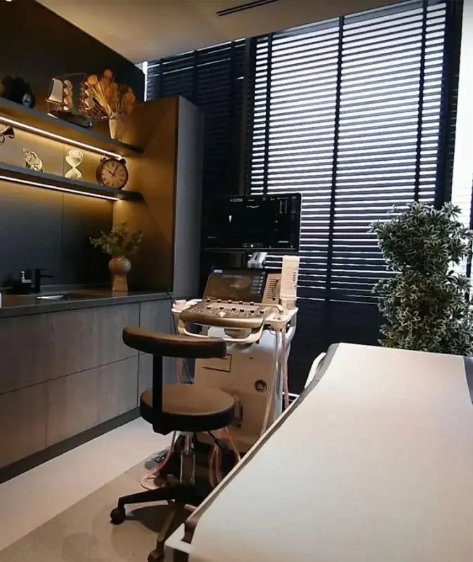 Clinic-provided photograph of Prof. Dr Berkan Reşorlu
