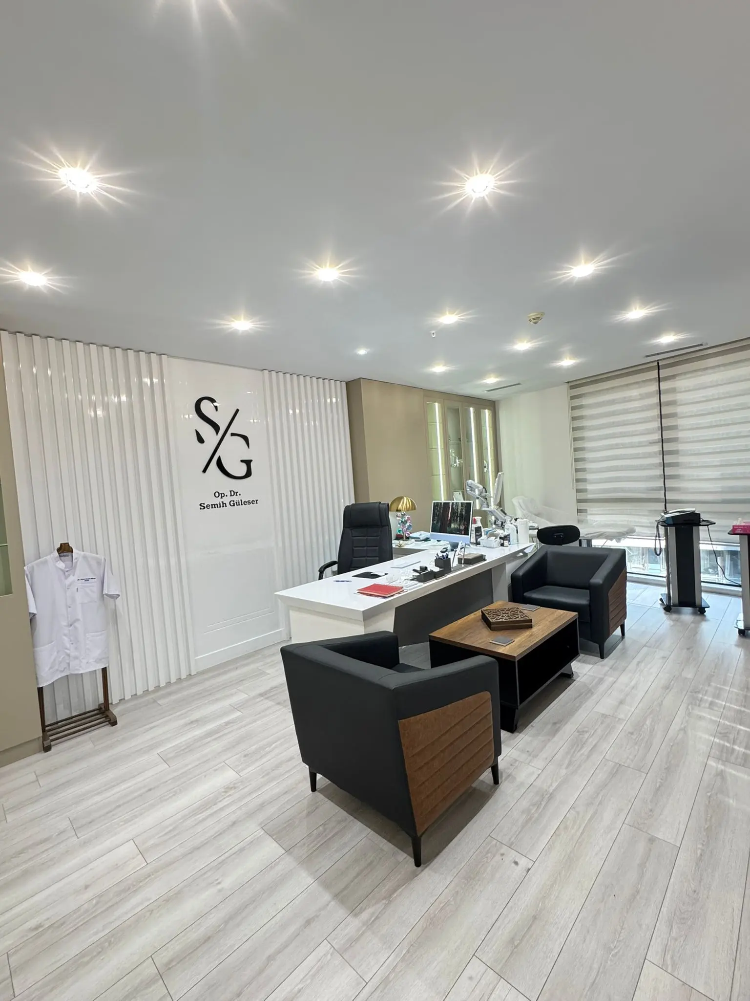 Clinic-provided photograph of Dr Ahmet Semih Güleser
