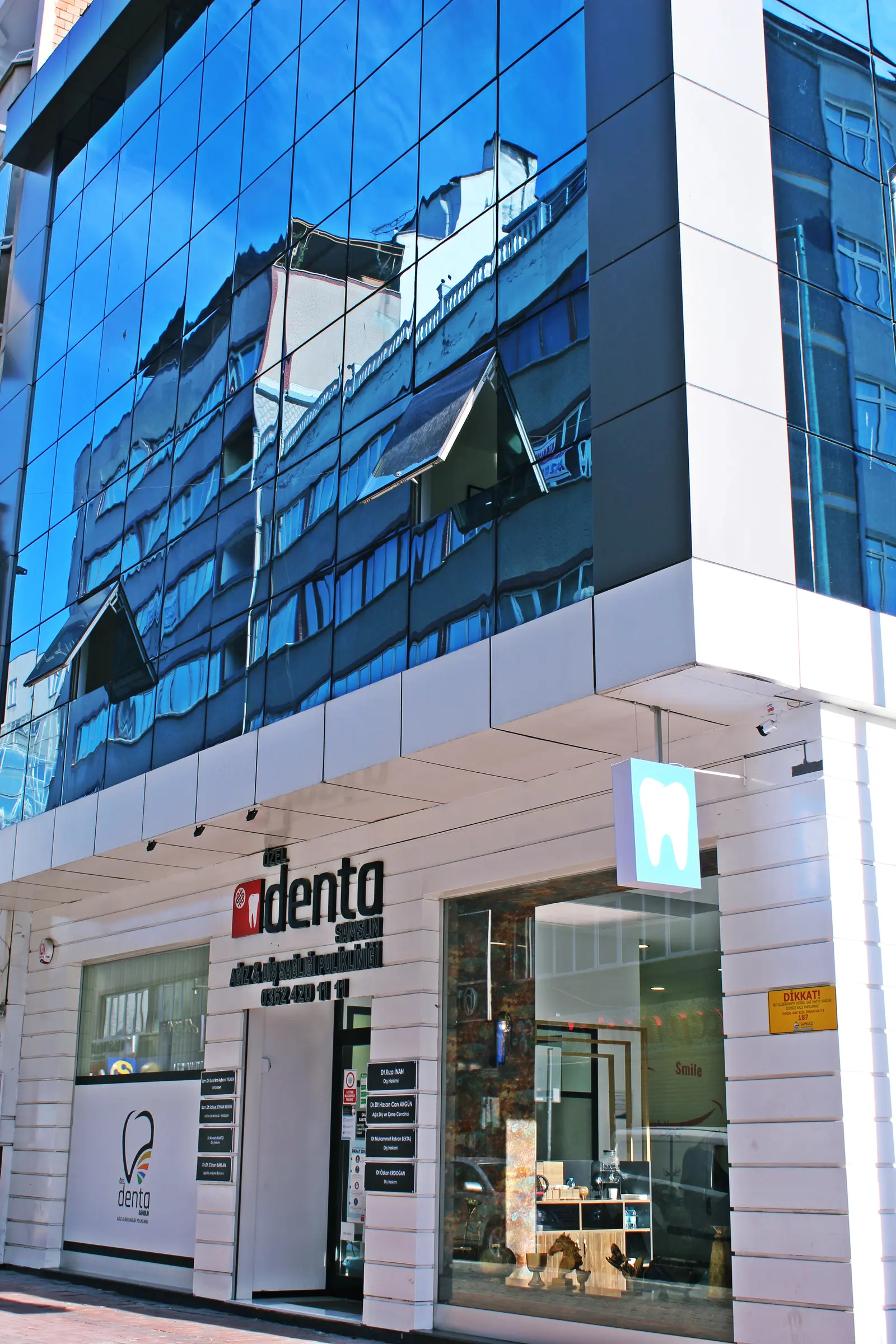Von der Klinik bereitgestelltes Foto von Denta Samsun Zahnklinik