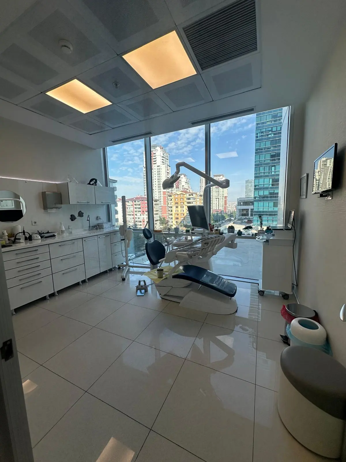 Clinic-provided photograph of Dr Gonca Keleş