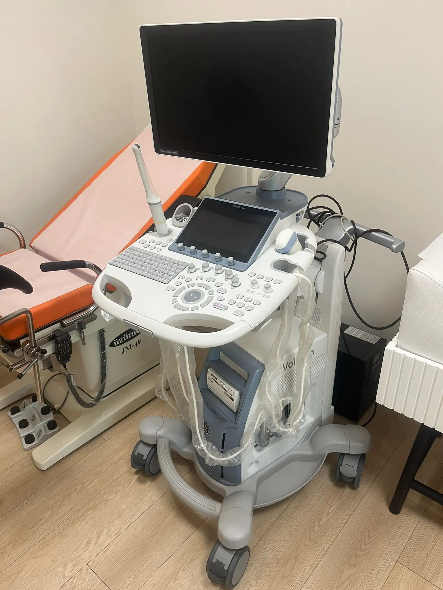 Clinic-provided photograph of Prof. Dr Ahmet Barış Güzel
