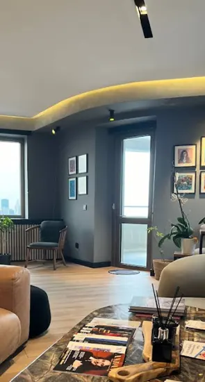 Von der Klinik bereitgestelltes Foto von Dr. Elad Azizli
