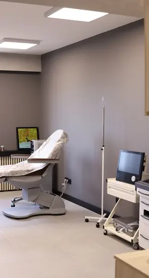 Von der Klinik bereitgestelltes Foto von Dr. Elad Azizli