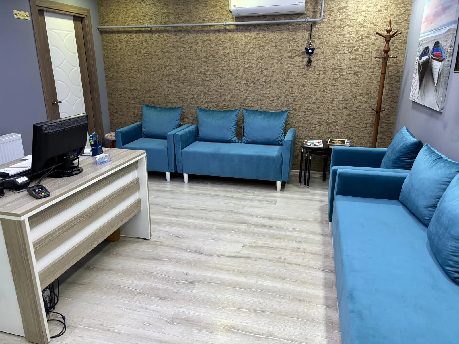 Clinic-provided photograph of Dr Ayhan Şahinler