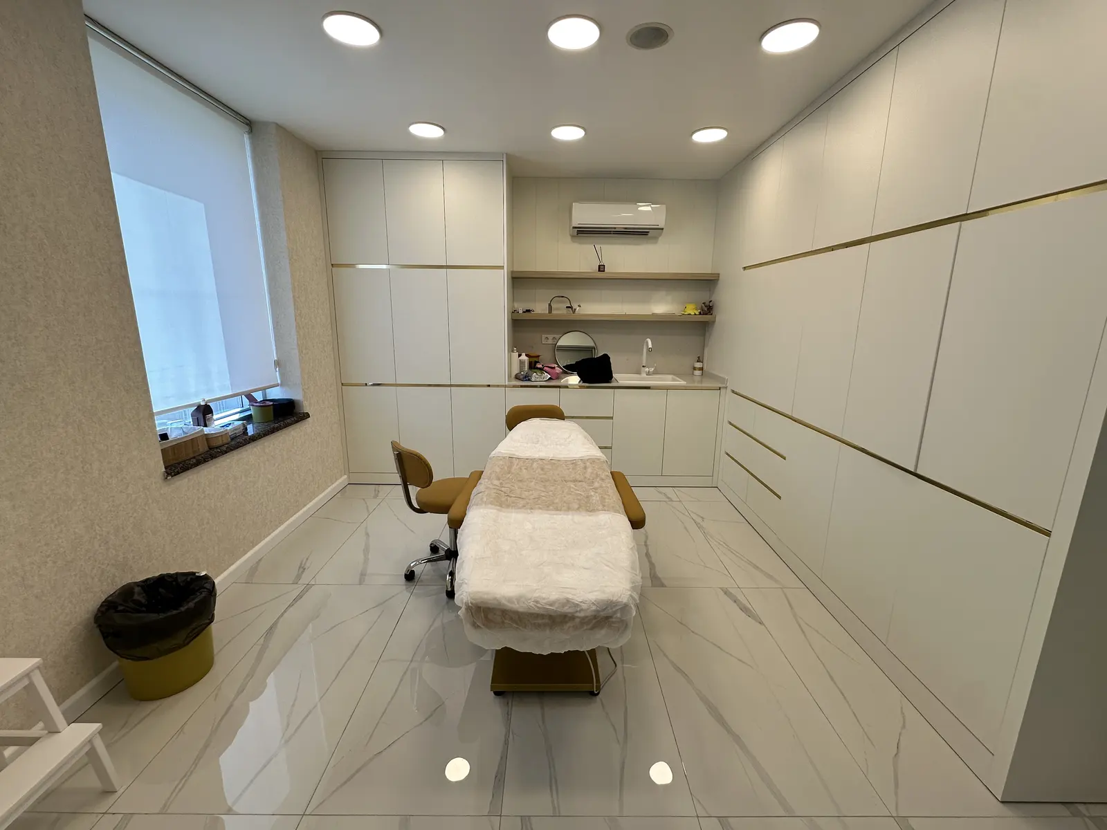 Clinic-provided photograph of Dr Rehber Marşil