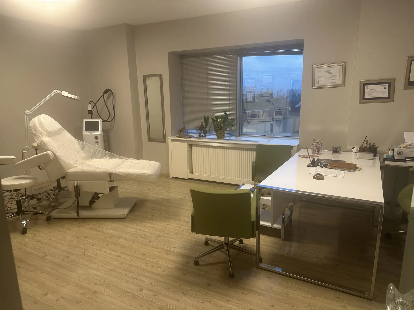 Clinic-provided photograph of Dr Mehmet Gökhan Sural