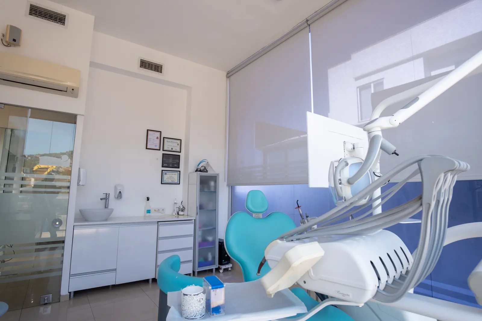 Clinic-provided photograph of Dent Halikarnas