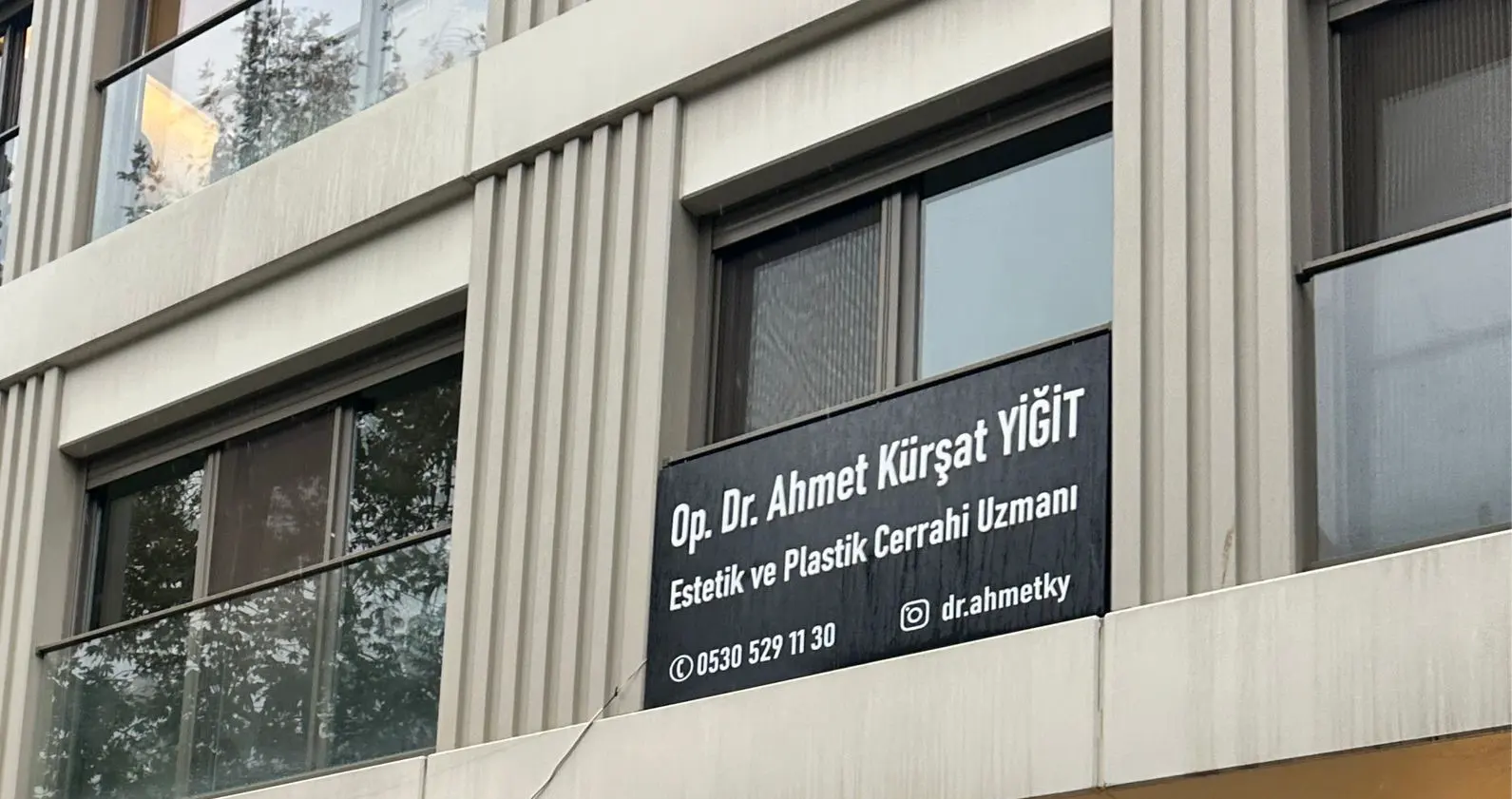 Clinic-provided photograph of Dr Ahmet Kürşat Yiğit