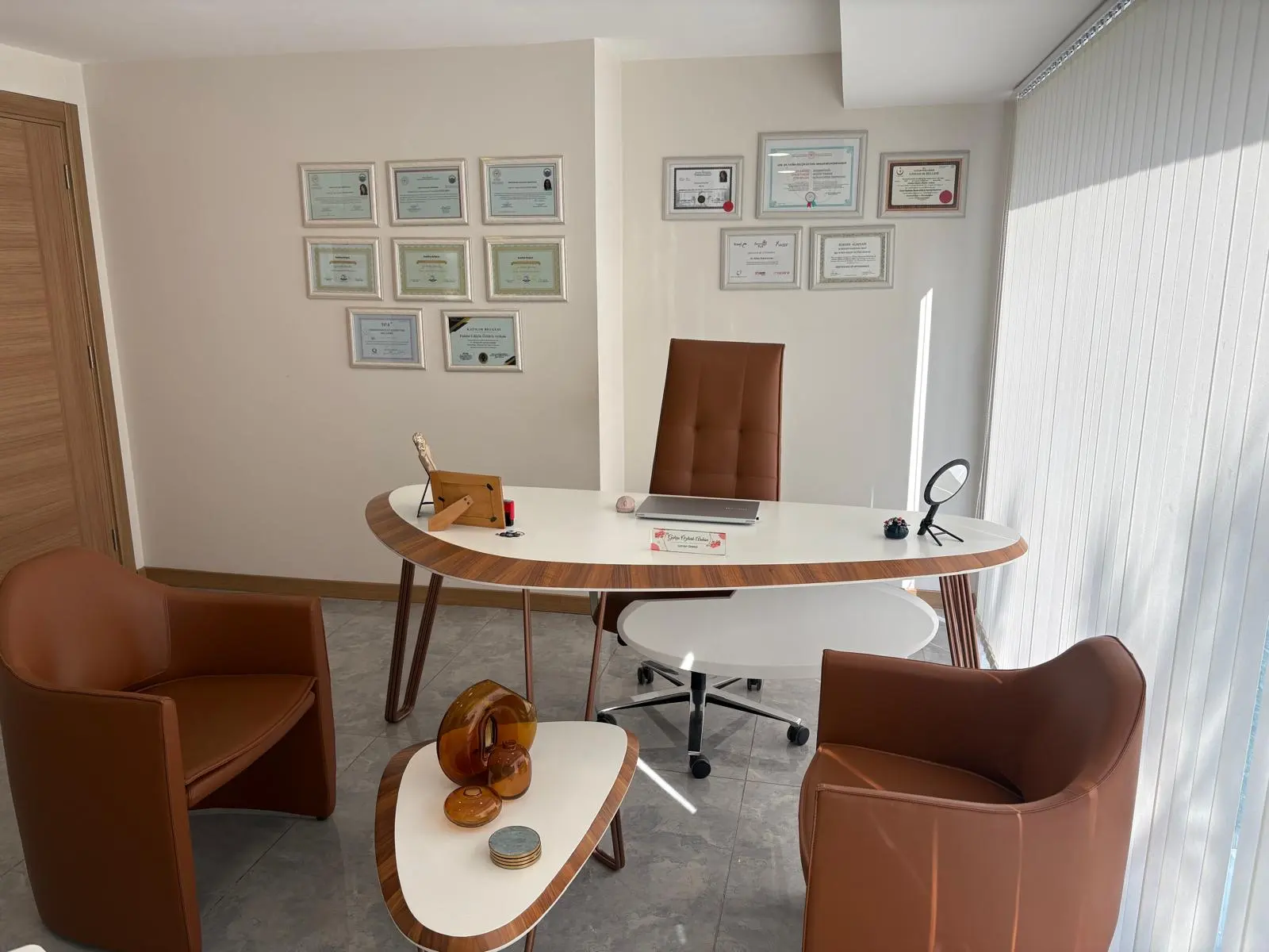 Clinic-provided photograph of Dr Fatma Gülçin Öztürk Arıkan