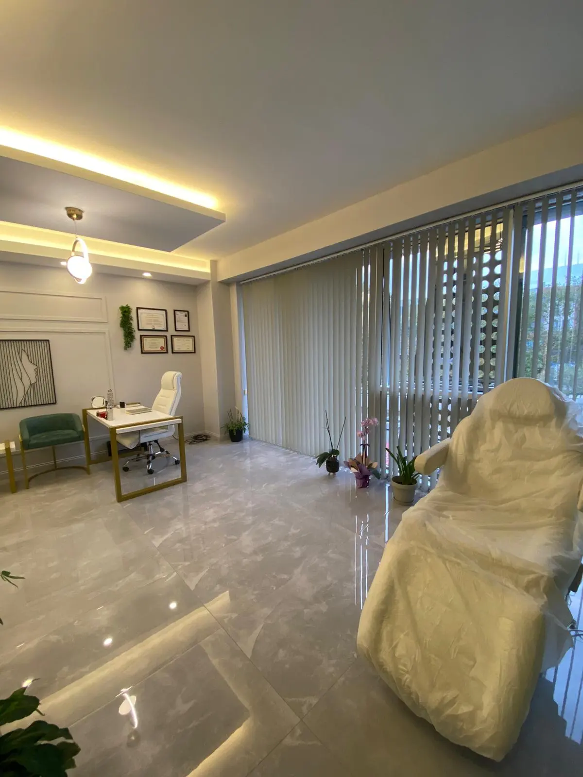 Clinic-provided photograph of Dr Sena Genç Elden
